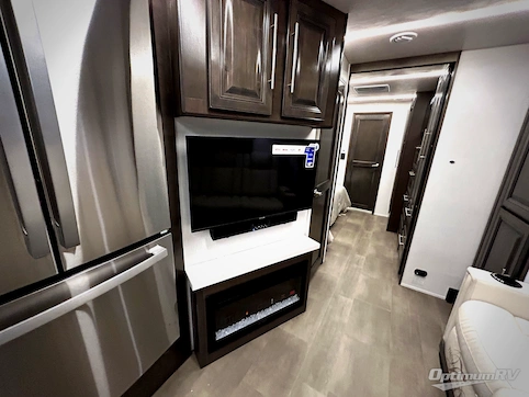 2025 Forest River Georgetown 7 Series 36D7 RV Photo 3