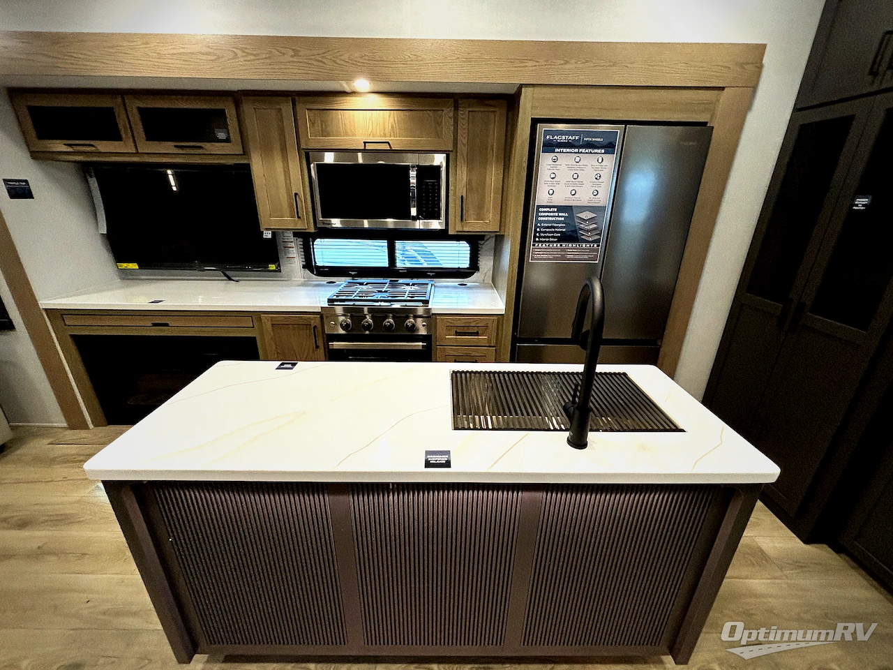 2026 Forest River Flagstaff Classic 401CFB Photo 6