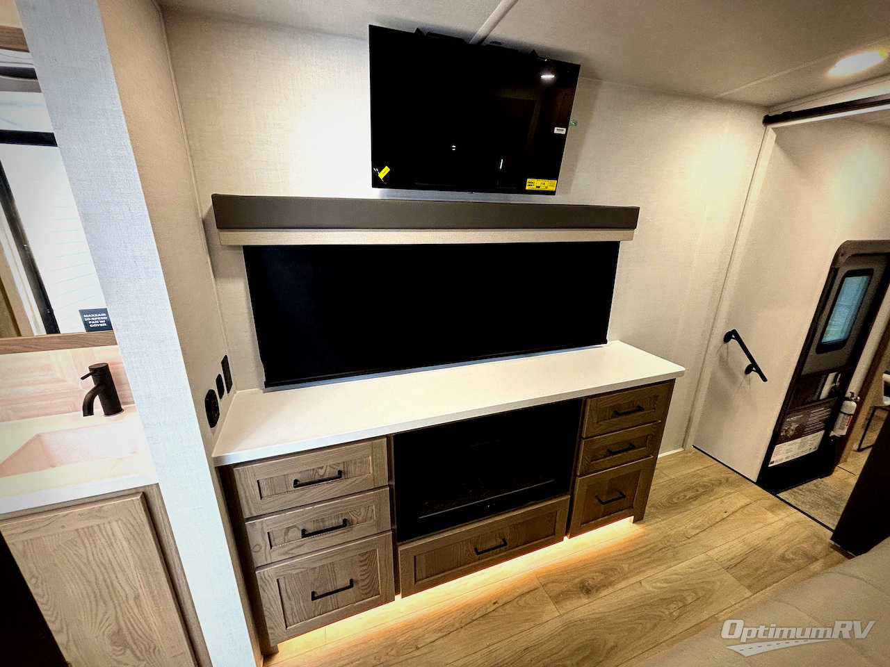 2026 Forest River Flagstaff Classic 401CFB Photo 16