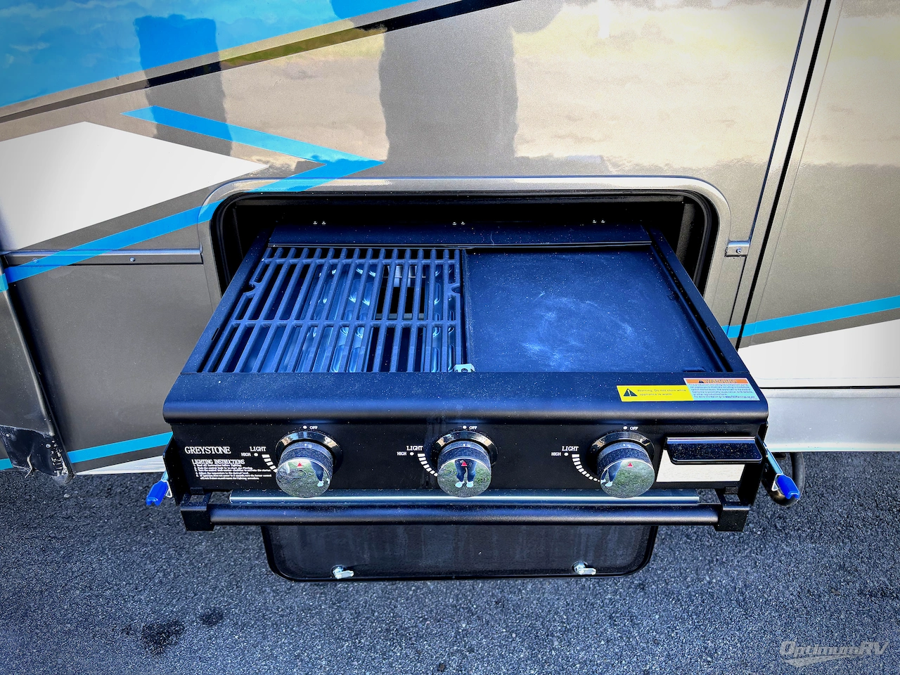 2025 Heartland Cyclone 4014C Photo 26