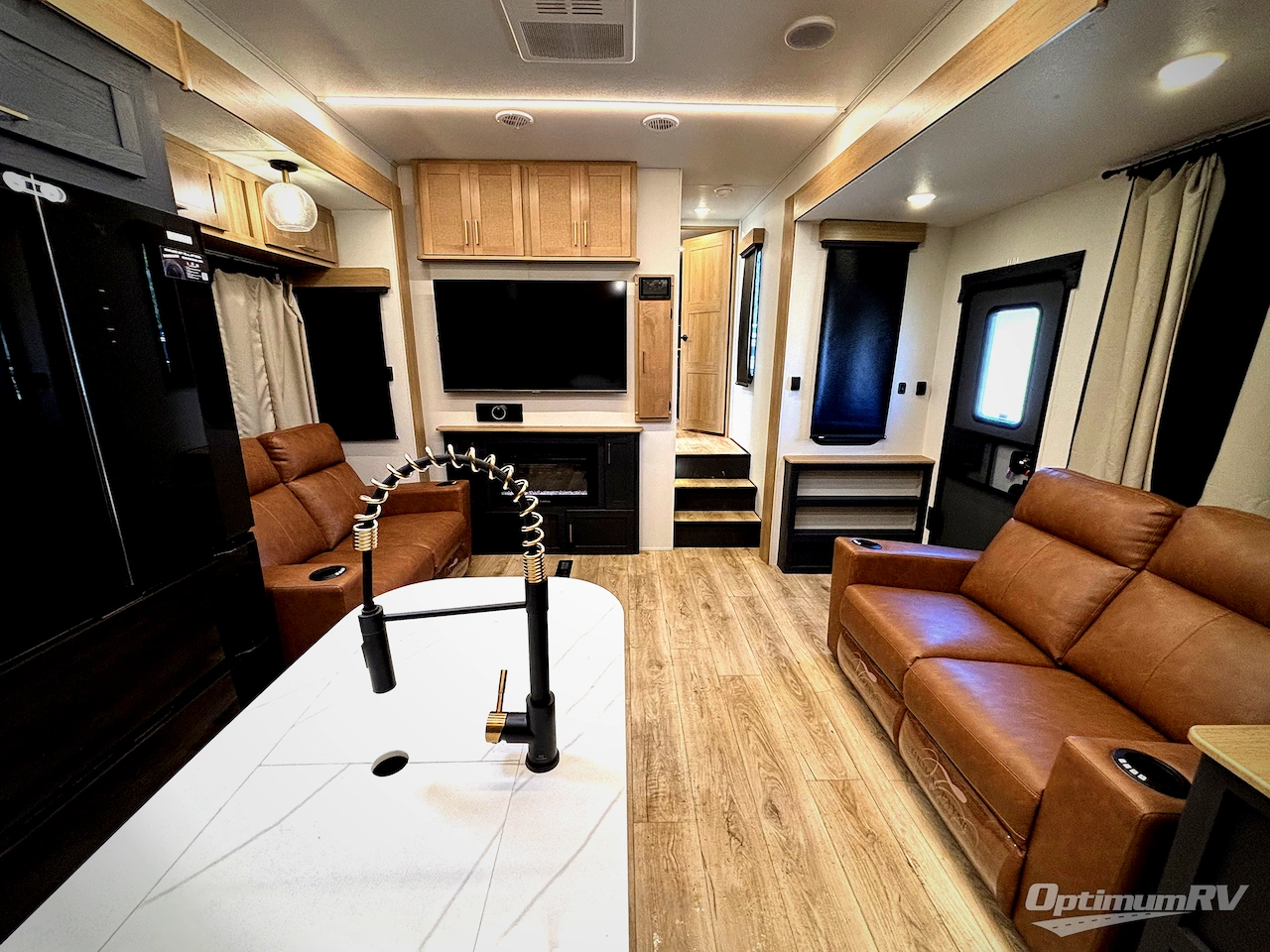 2025 Heartland Cyclone 4014C Photo 5