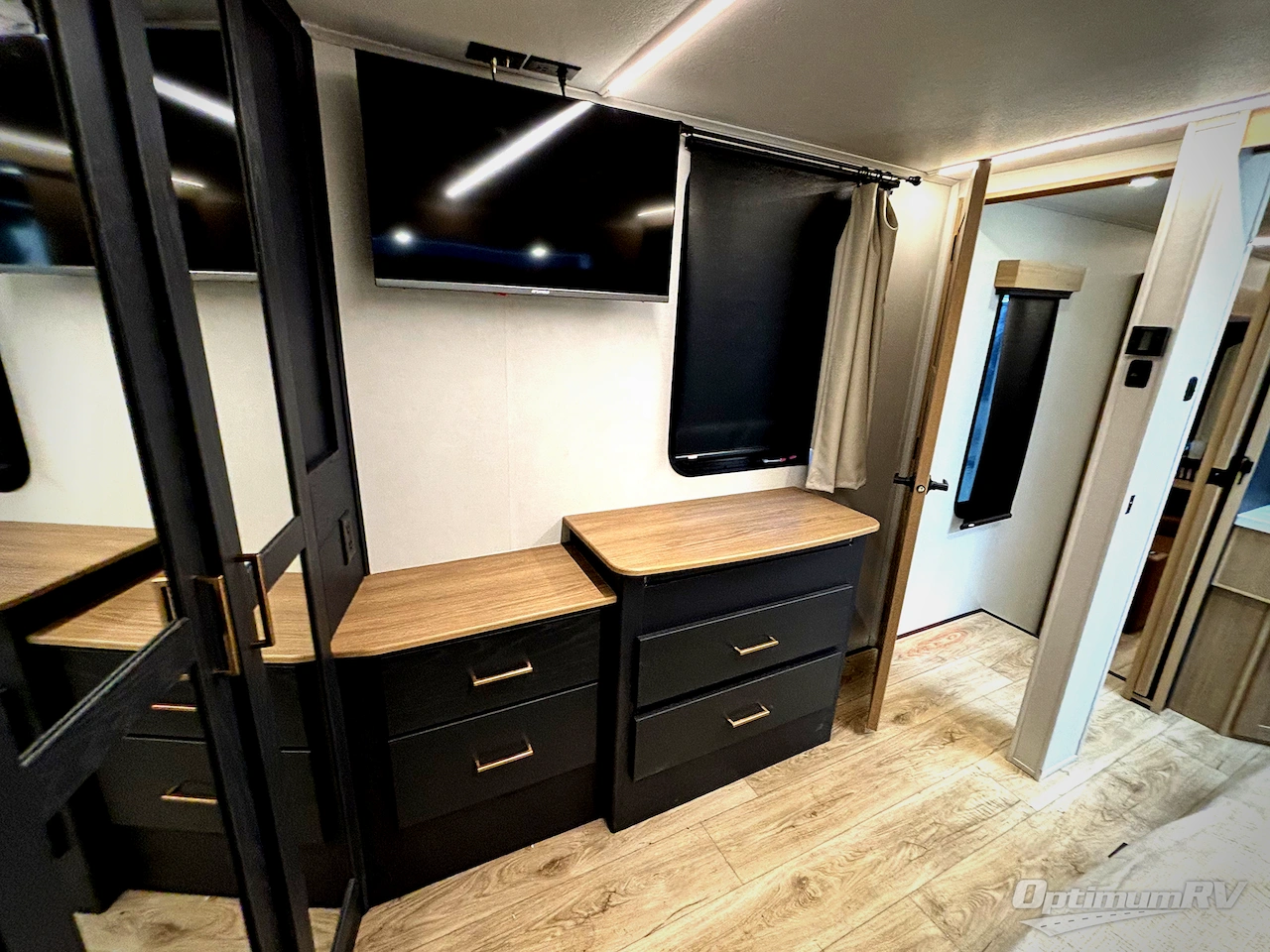 2025 Heartland Cyclone 4014C Photo 13