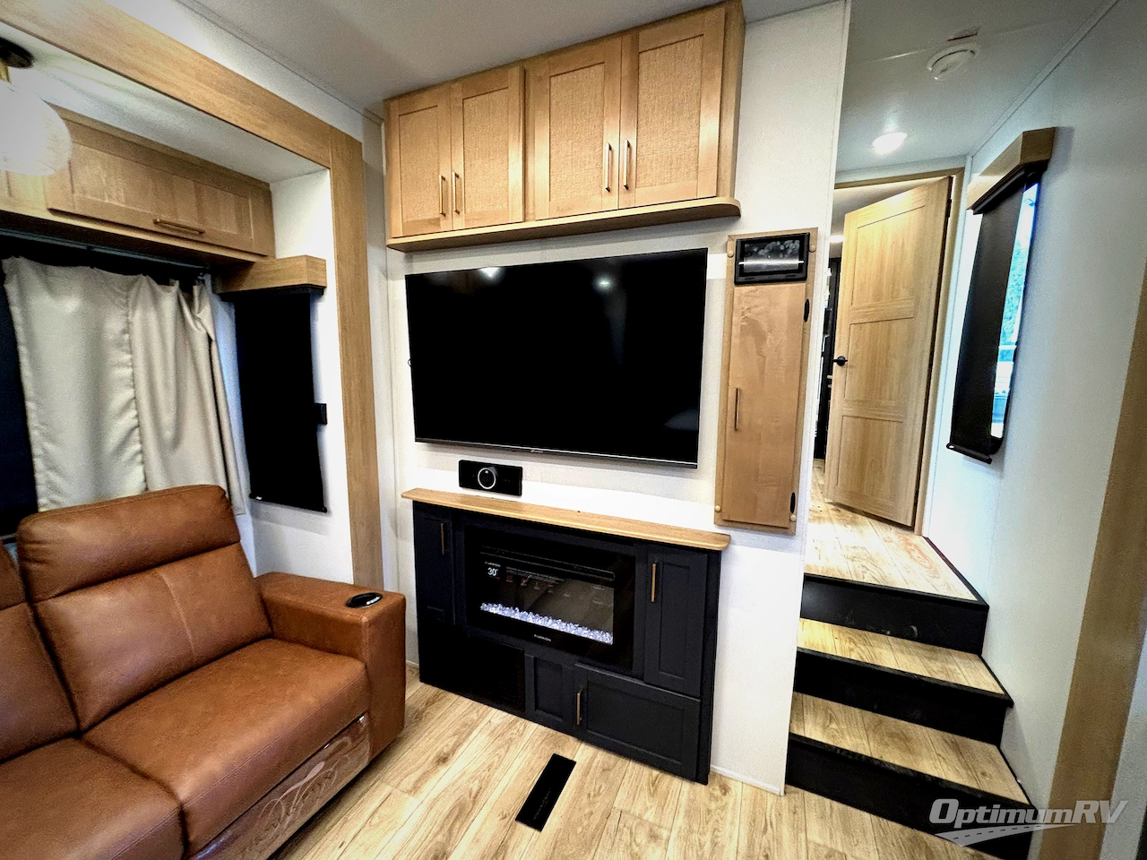 2025 Heartland Cyclone 4014C Photo 16