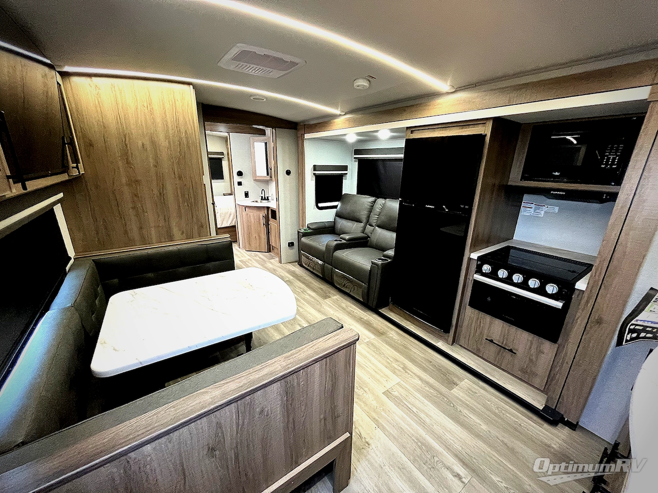 2024 Grand Design Imagine 2920BS Photo 4