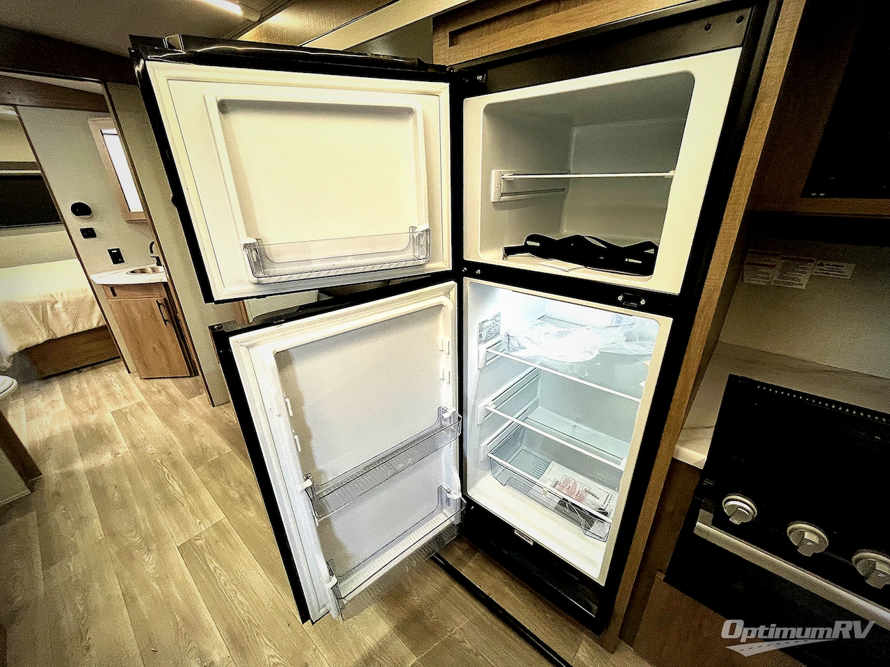 2024 Grand Design Imagine 2920BS Photo 10