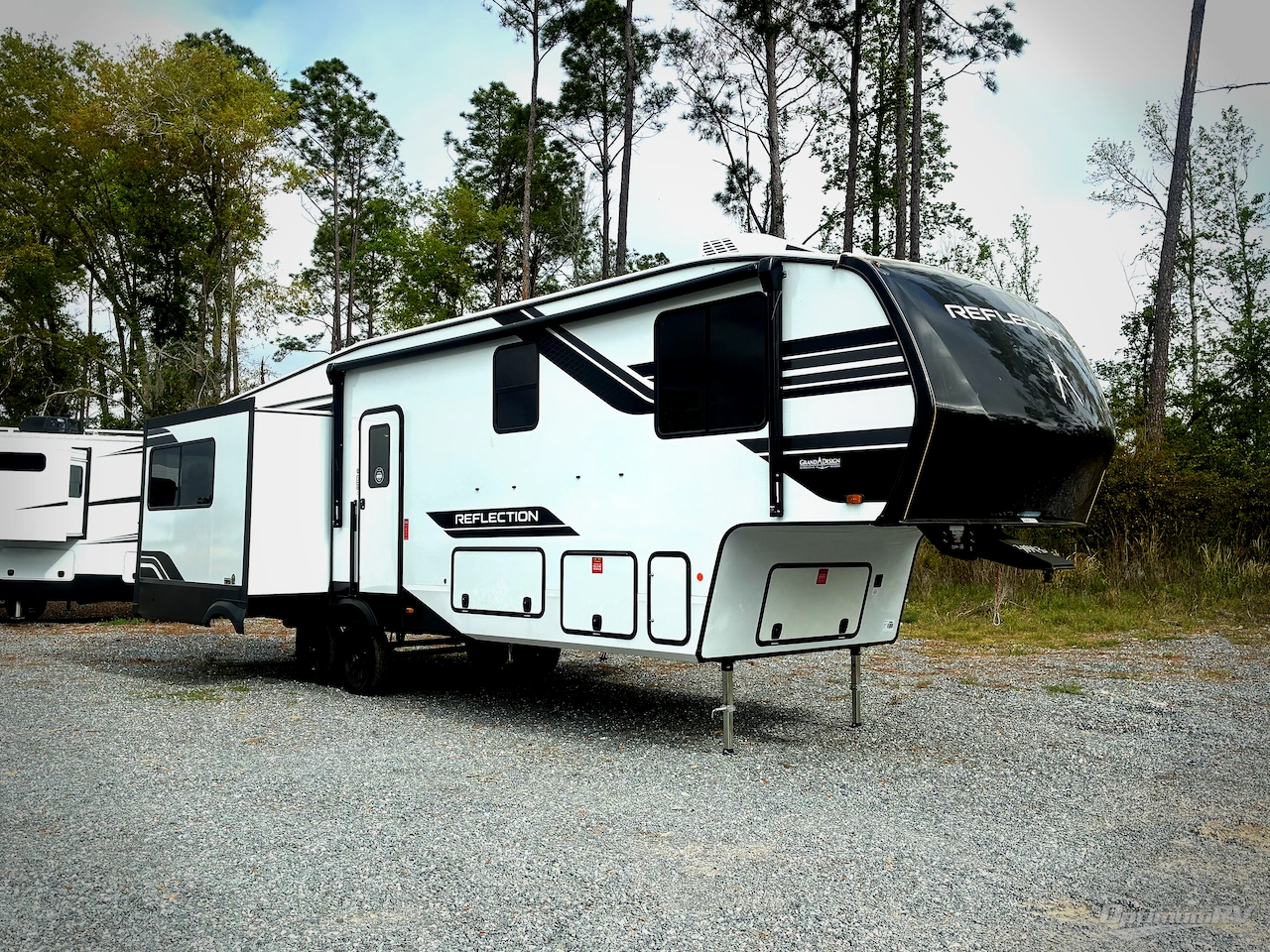 2026 Grand Design Reflection 324MBS Photo 1