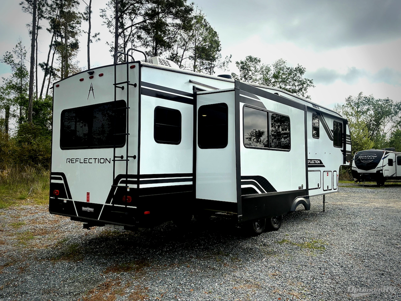 2026 Grand Design Reflection 324MBS Photo 2