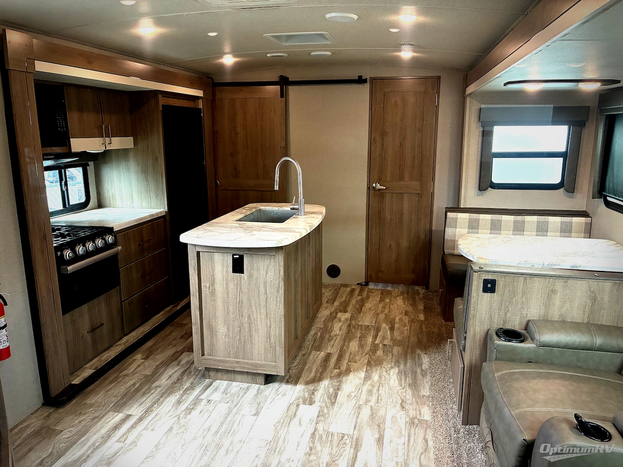 2022 Grand Design Imagine 3250BH Photo 4