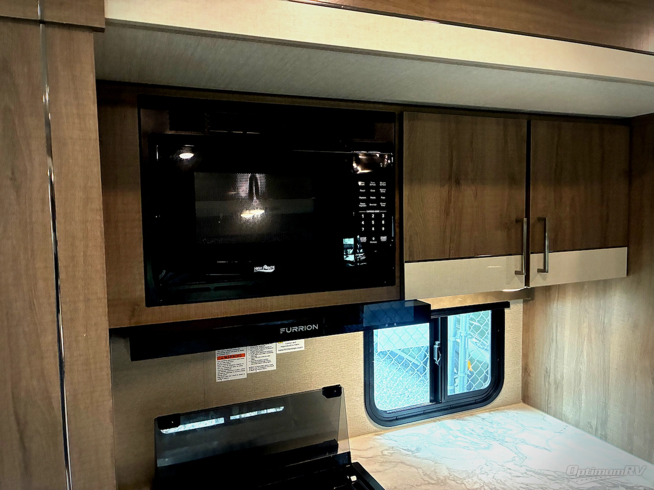 2022 Grand Design Imagine 3250BH Photo 8