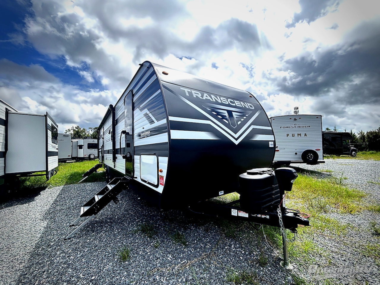 2026 Grand Design Transcend 305BHT Photo 5
