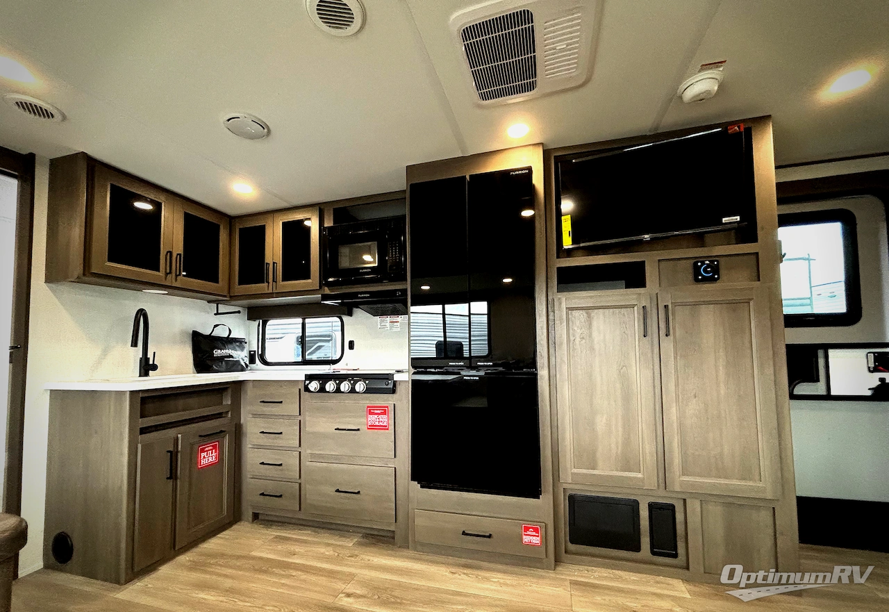 2026 Grand Design Transcend 305BHT Photo 23