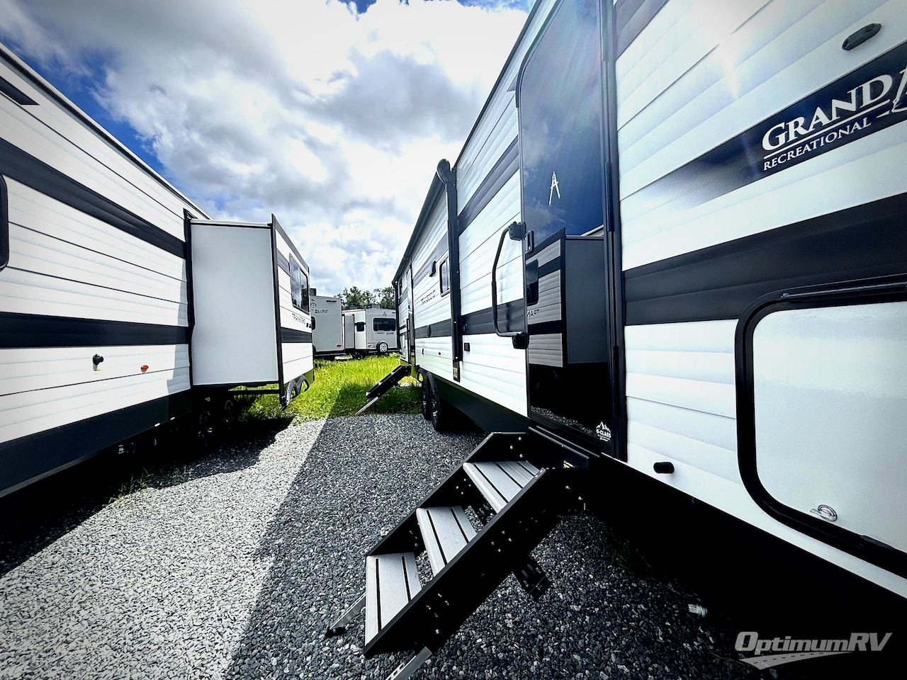2026 Grand Design Transcend 305BHT Photo 35