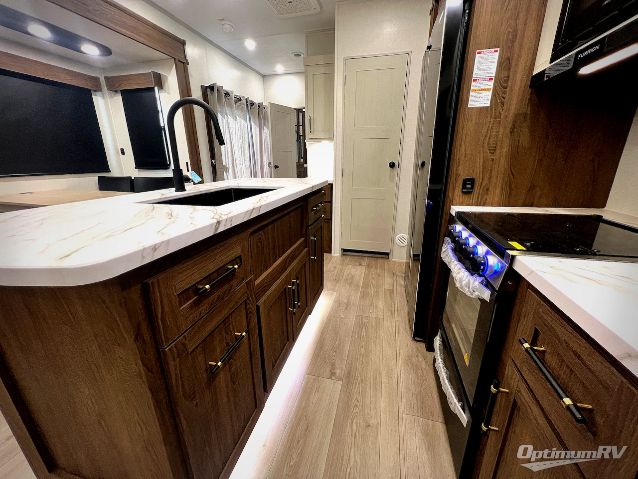 2026 CrossRoads Hampton 37FL Photo 17