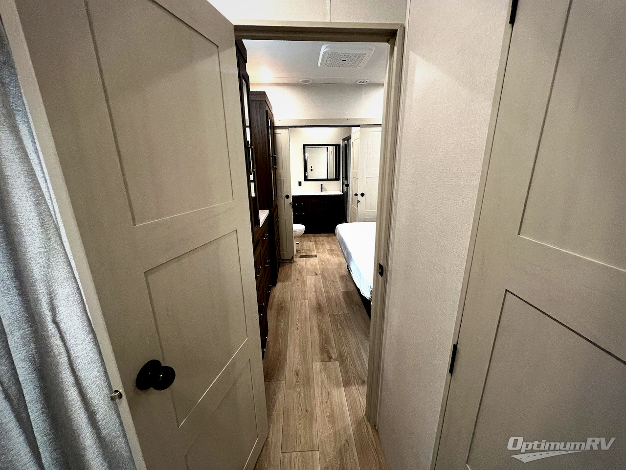 2026 CrossRoads Hampton 37FL Photo 31