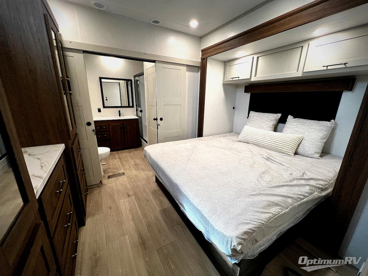 2026 CrossRoads Hampton 37FL Photo 32