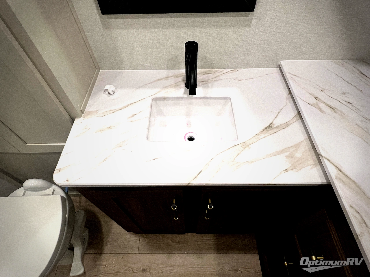 2026 CrossRoads Hampton 37FL Photo 38