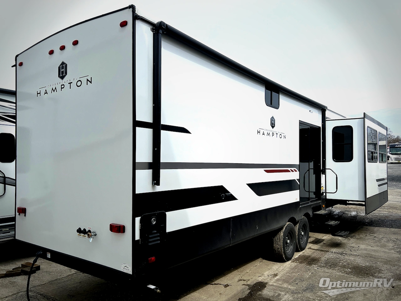 2026 CrossRoads Hampton 37FL Photo 2