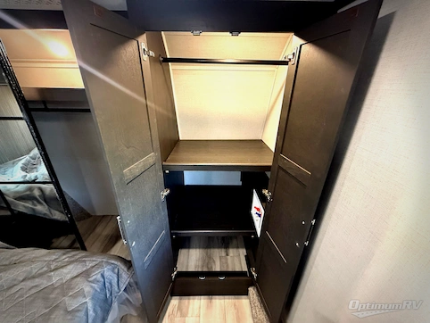 2026 Keystone Alpine Avalanche Edition 380LT RV Photo 4