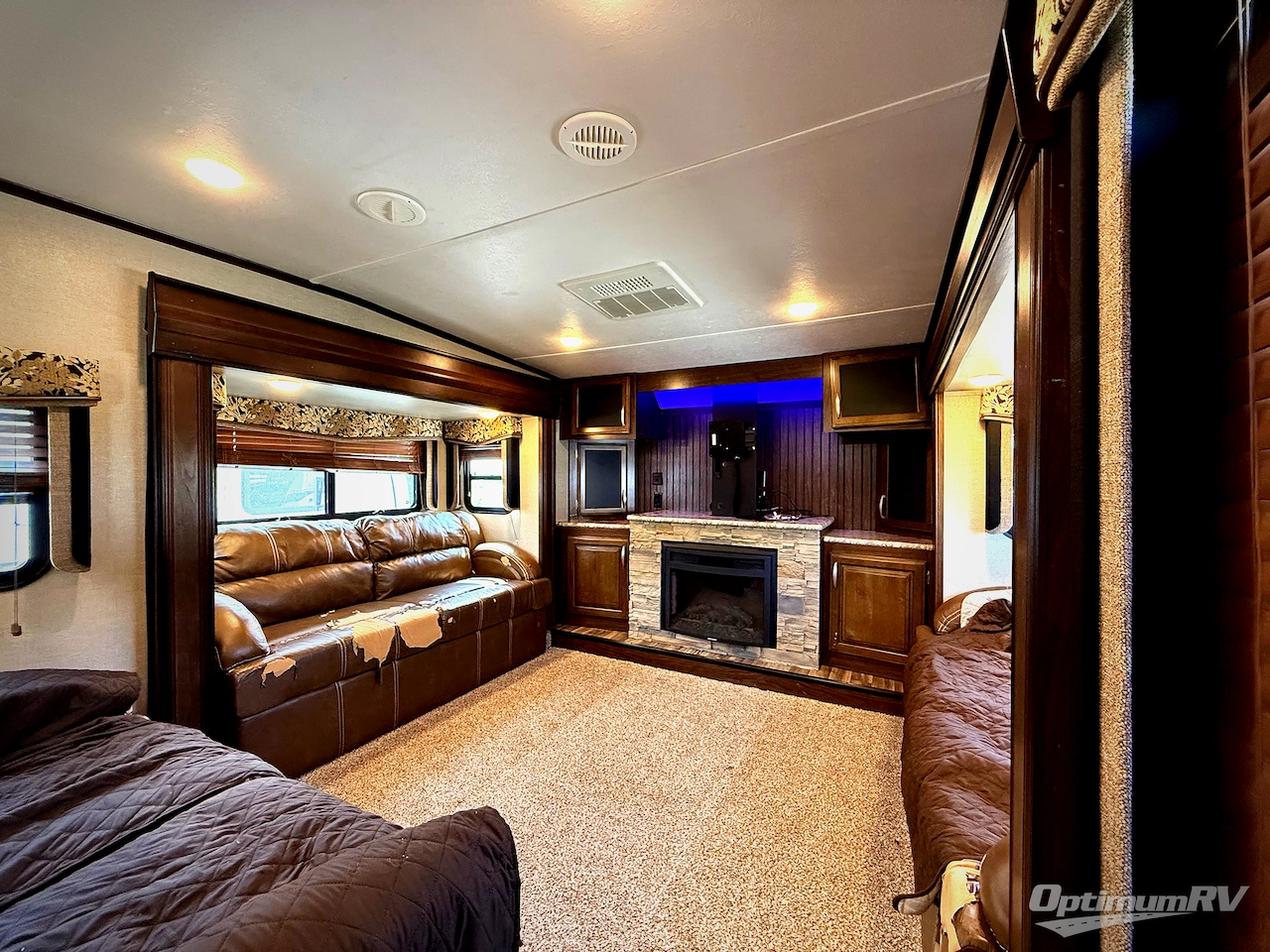 2016 Keystone Montana High Country 375FL Photo 3