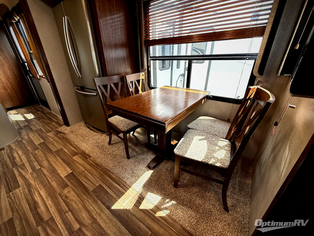 2016 Keystone Montana High Country 375FL Photo 6