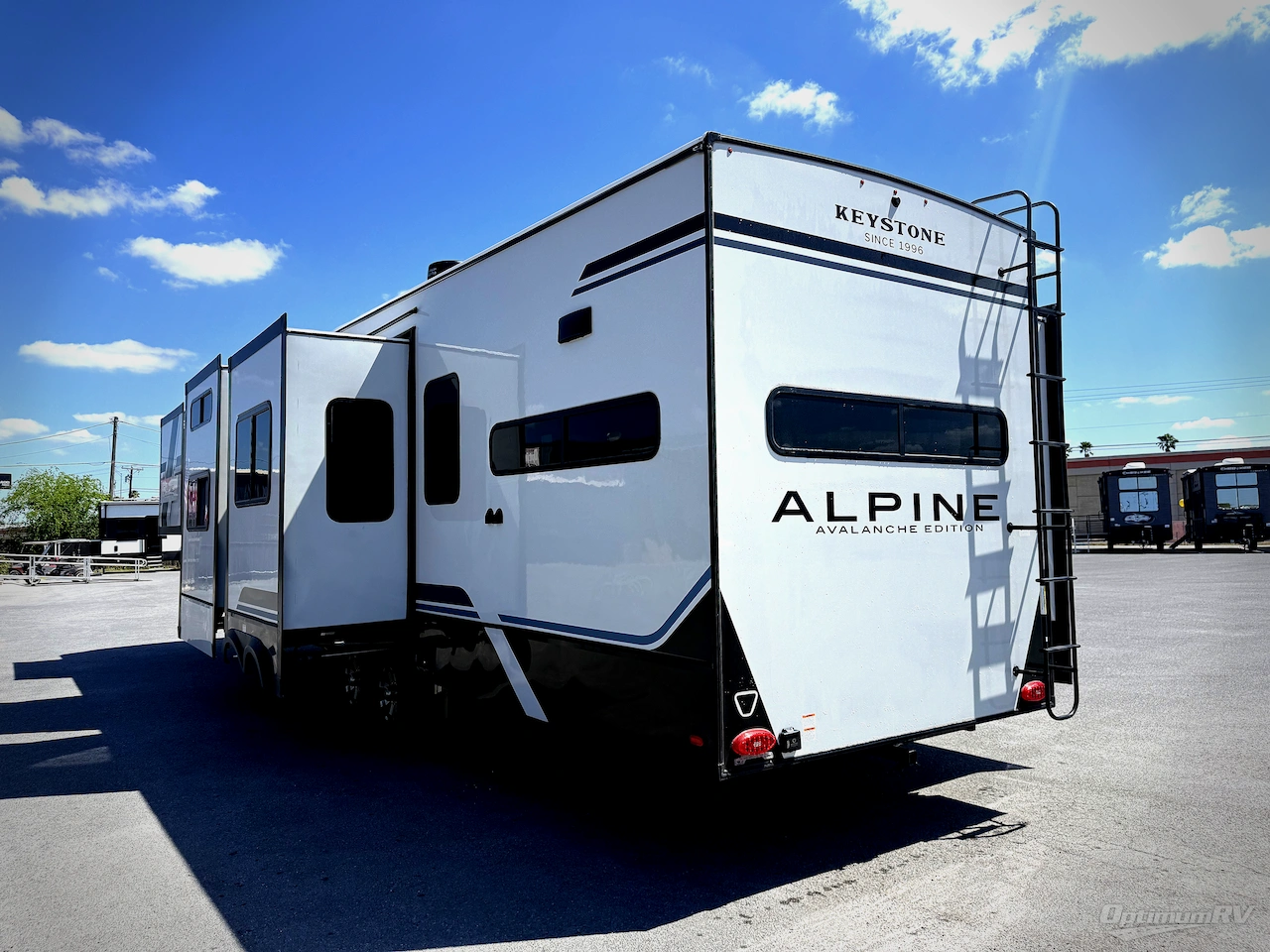 2026 Keystone Alpine Avalanche Edition 379MB Photo 3