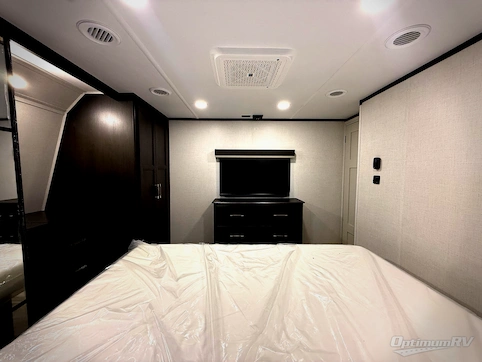 2026 Keystone Alpine Avalanche Edition 366LS RV Photo 4