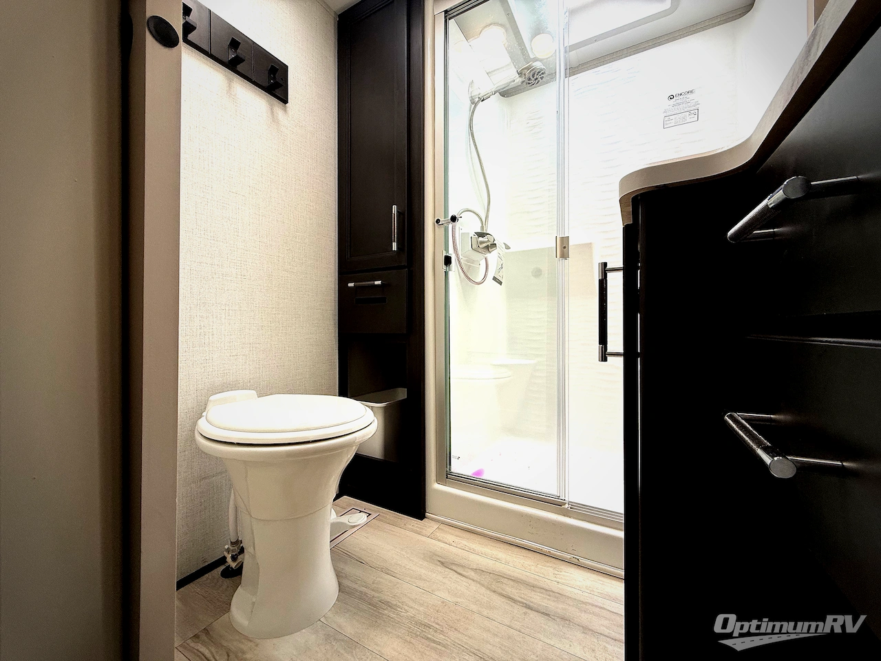 2026 Keystone Alpine Avalanche Edition 366LS Photo 23