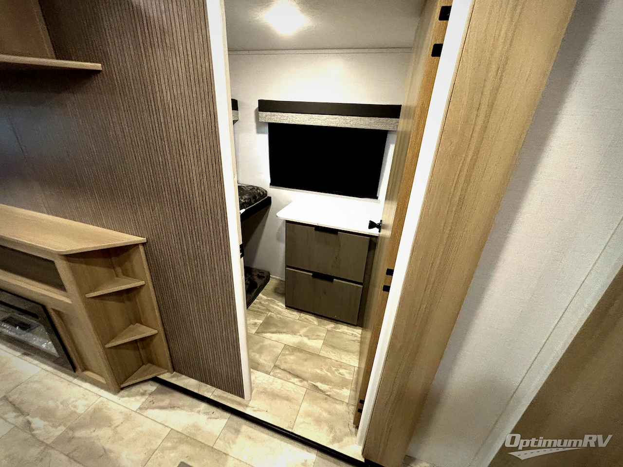 2025 Dutchmen Kodiak 241BHSL Photo 8