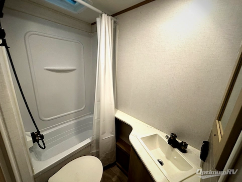 2025 Dutchmen Kodiak 270BHSL RV Photo 4