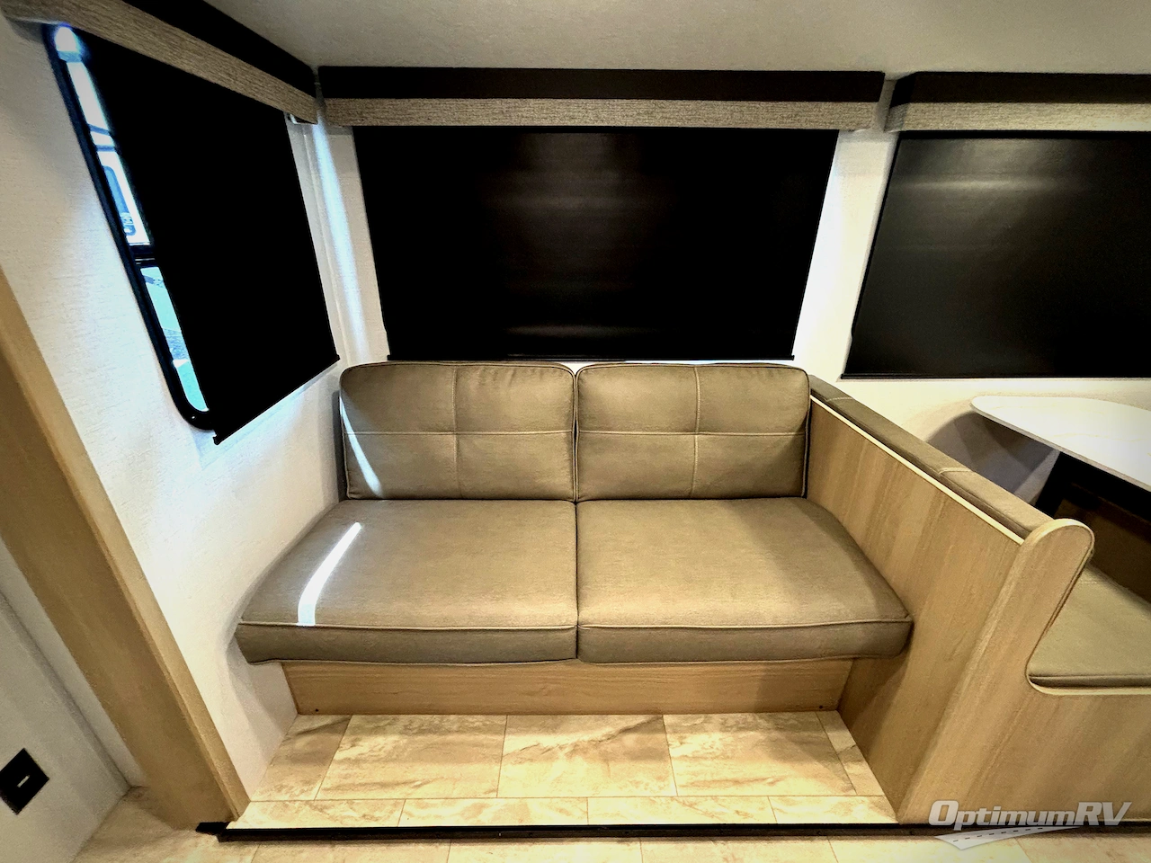 2025 Dutchmen Kodiak 270BHSL Photo 10