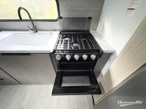 2025 Dutchmen Kodiak Ultra-Lite 241BHSL RV Photo 3