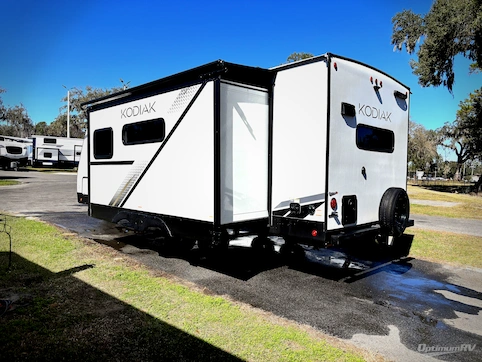 2025 Dutchmen Kodiak Ultra-Lite 241BHSL RV Photo 2