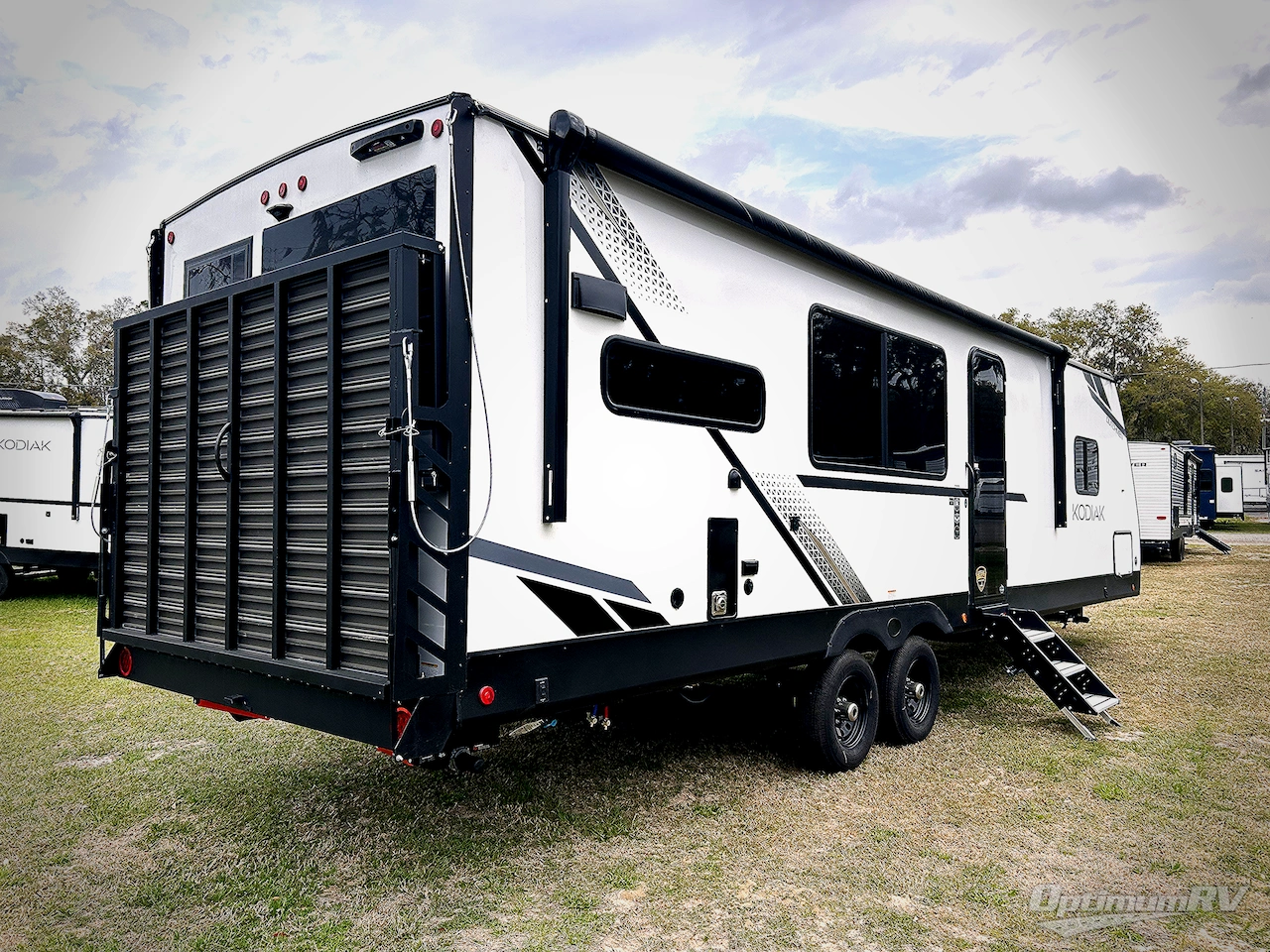 2025 Dutchmen Kodiak Ultra-Lite 308BHSL Photo 2
