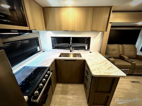 2025 Dutchmen Kodiak Ultimate 3361RKSL RV Floorplan Photo