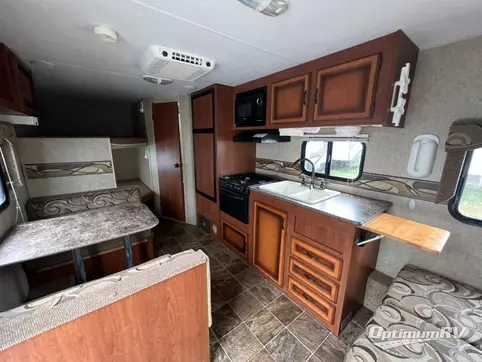 2014 KZ Sportsmen S272BH RV Photo 2