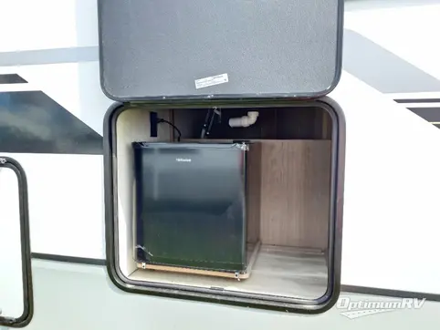 2024 KZ Durango Half-Ton D286BHD RV Photo 4