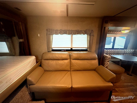 2017 Keystone Outback Ultra Lite 250URS RV Photo 3
