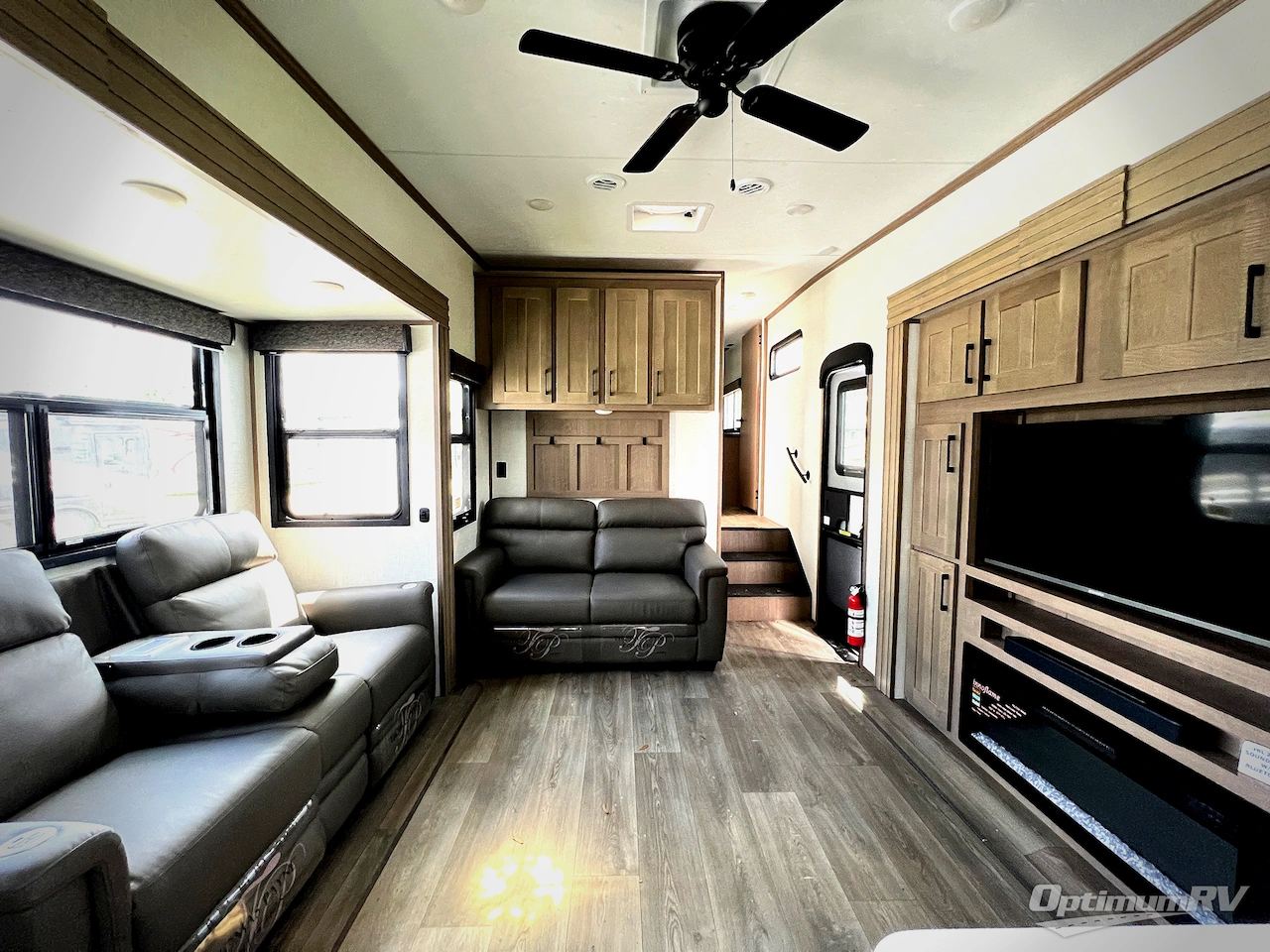 2025 KZ Durango D321RKT Photo 5