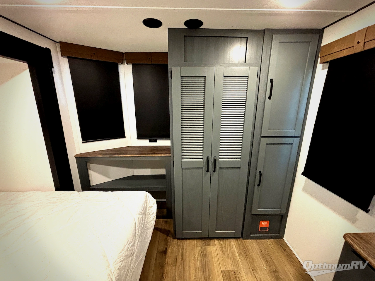 2027 Forest River Puma Vista 421LFT Photo 10