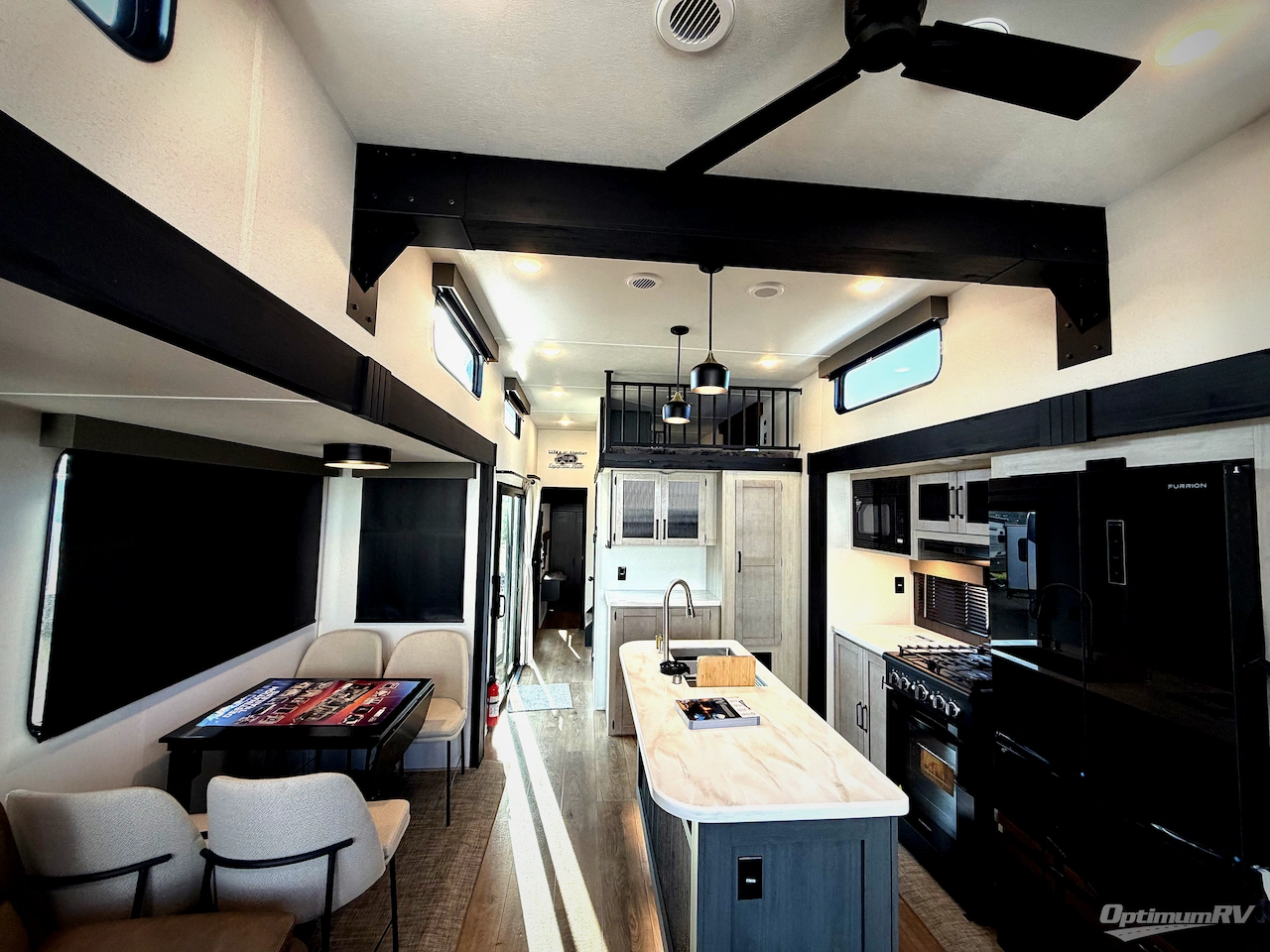2027 Forest River Puma Vista 402LFT Photo 6