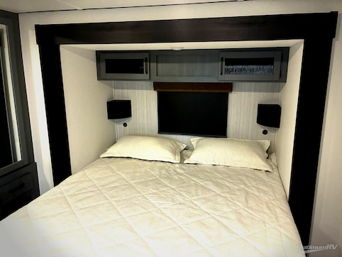 2027 Forest River Puma Vista 403LFT RV Photo 4