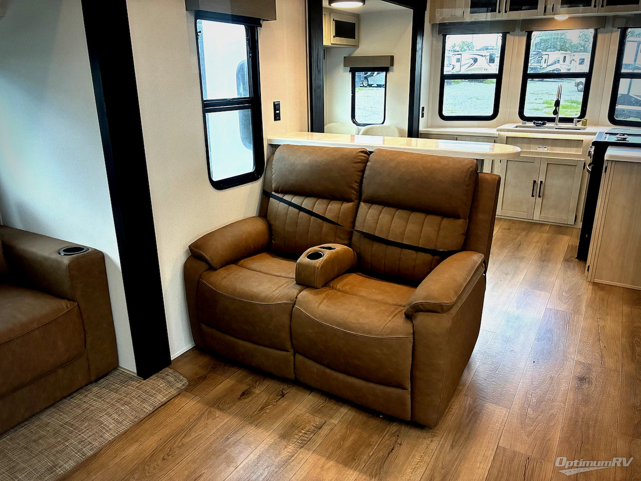 2027 Forest River Puma Vista 403LFT Photo 6