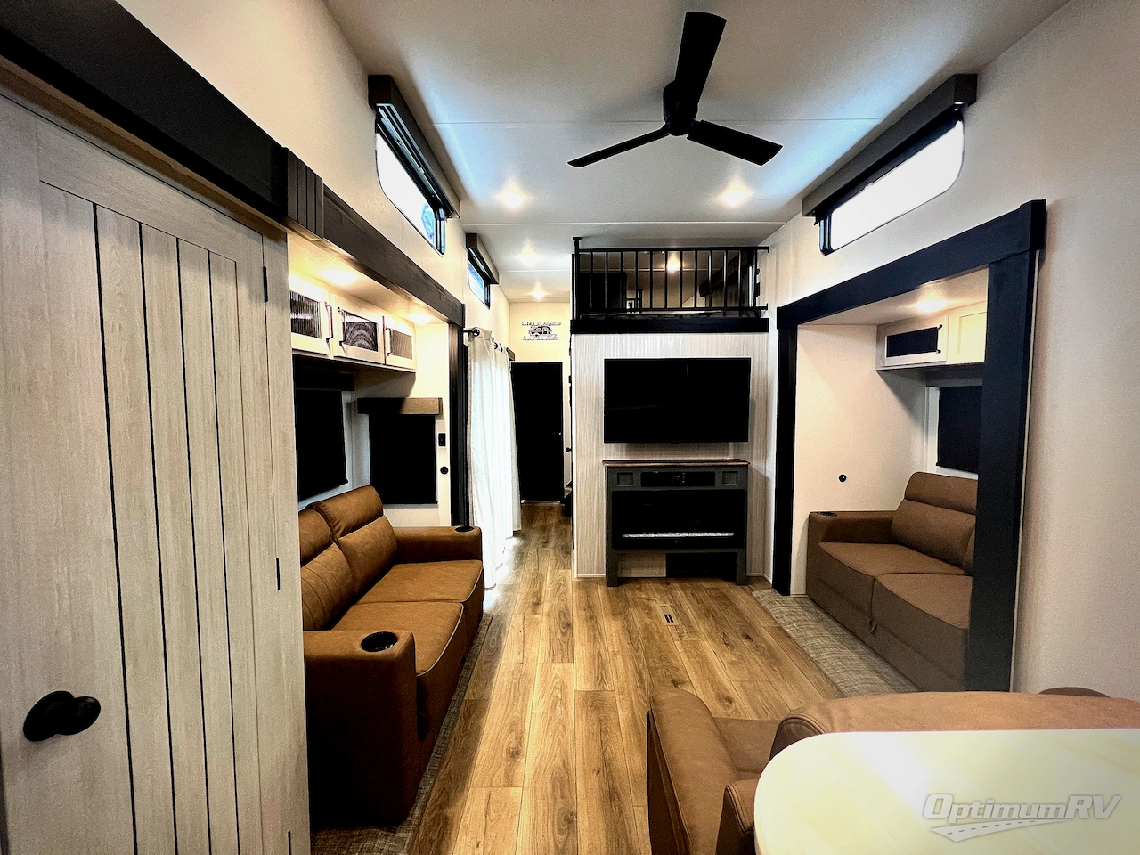 2027 Forest River Puma Vista 403LFT Photo 4