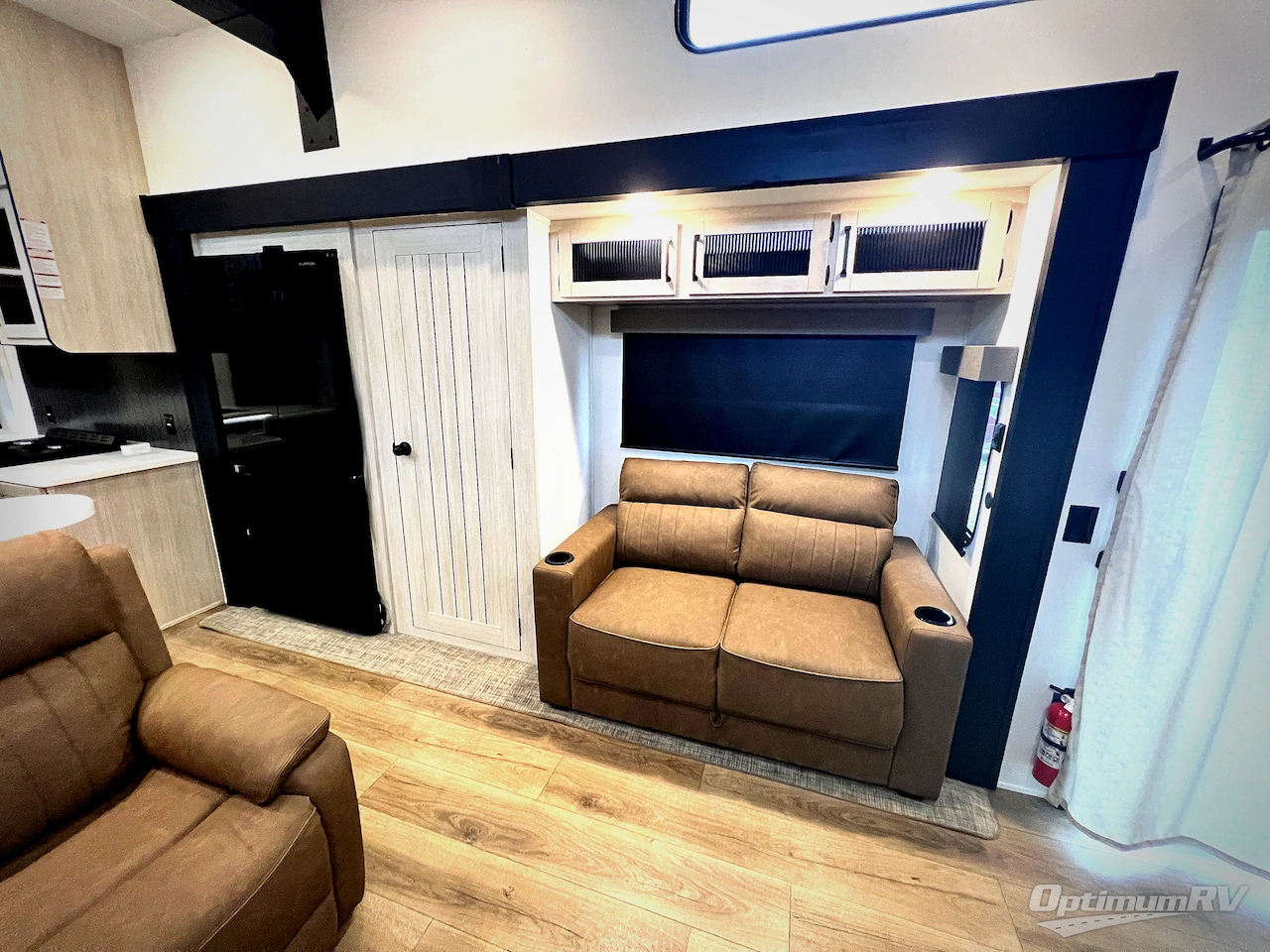 2027 Forest River Puma Vista 403LFT Photo 8