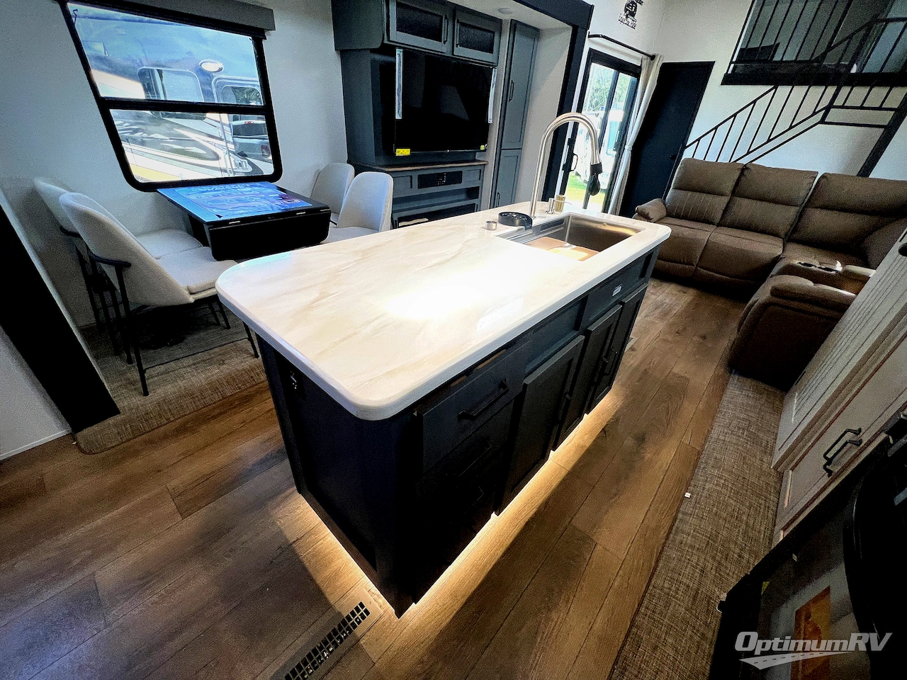 2027 Forest River Puma Vista 420LFT Photo 10