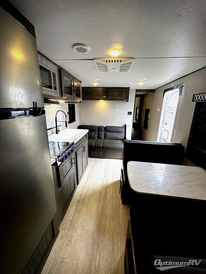 2022 Shasta Shasta 26BH Photo 6