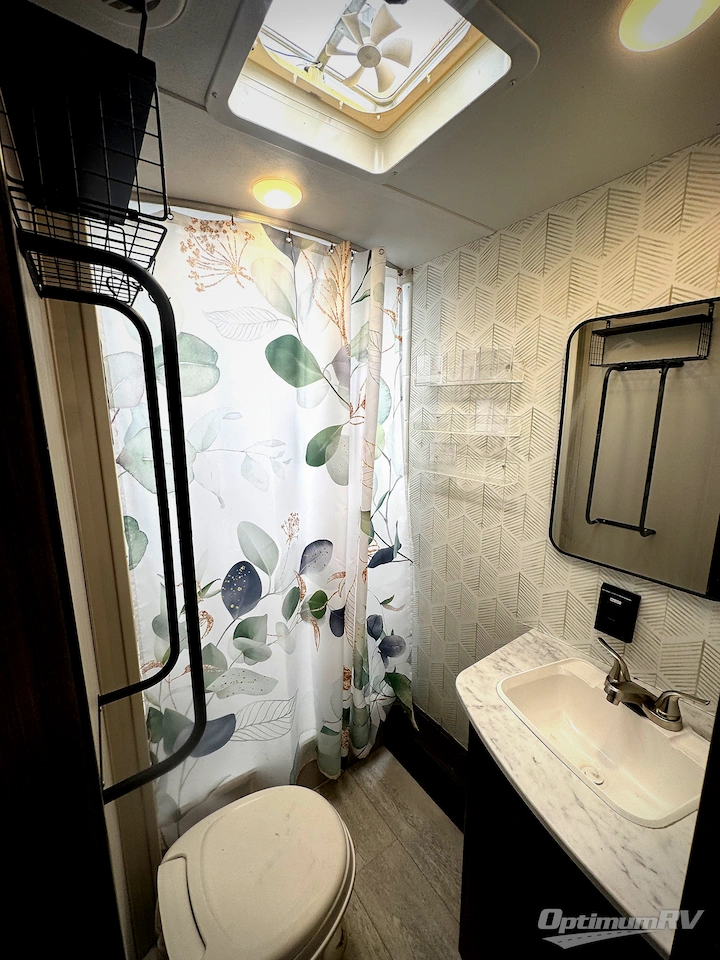 2022 Shasta Shasta 26BH Photo 8