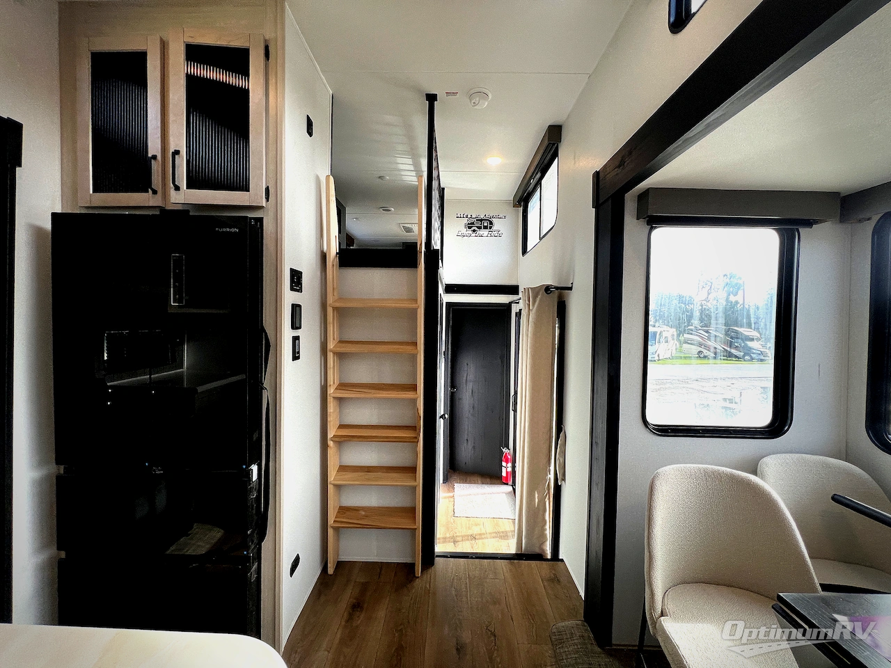2027 Forest River Puma Vista 421LFT Photo 12