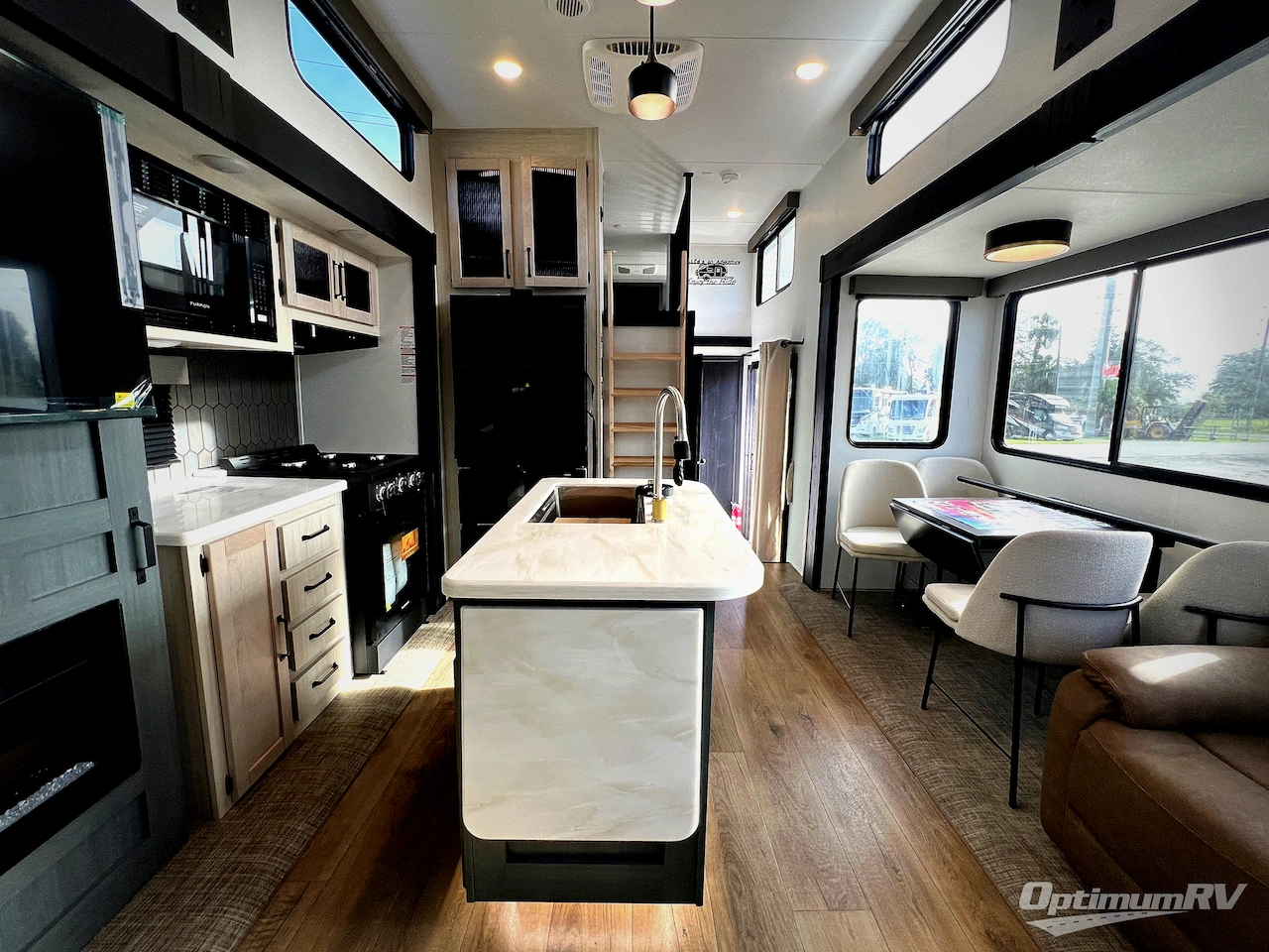 2027 Forest River Puma Vista 421LFT Photo 23