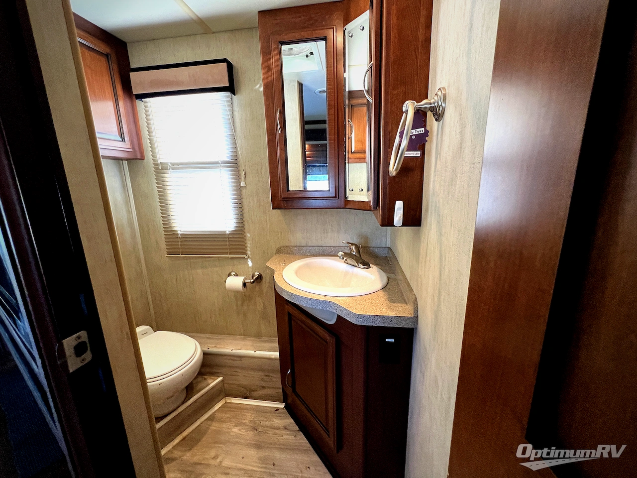 2012 Fleetwood Bounder 35K Photo 11